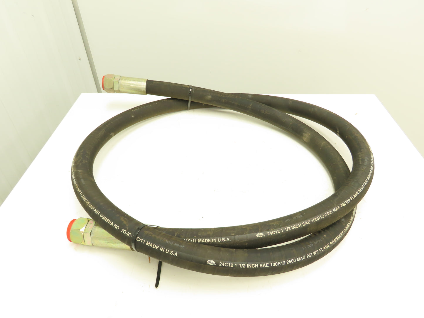 Gates 24C12 Hydraulic Hose 100R12 2500 PSI 1-1/2" SAE Female JIC Swivel Ends 13'