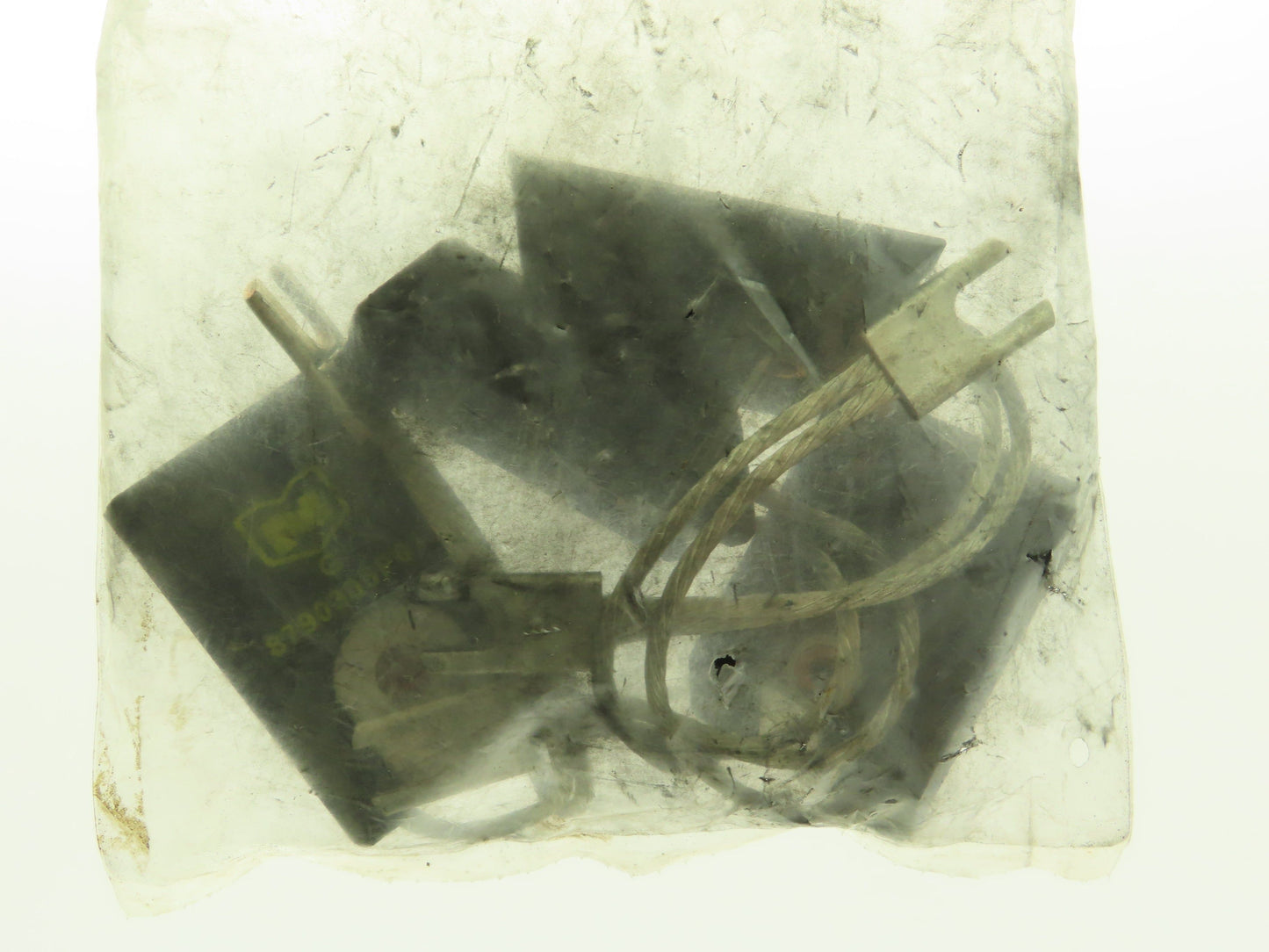 National 8790305P01 8790305P01 Carbon Motor Brush 5/8x1-1/2x2-1/4" Lot of 4