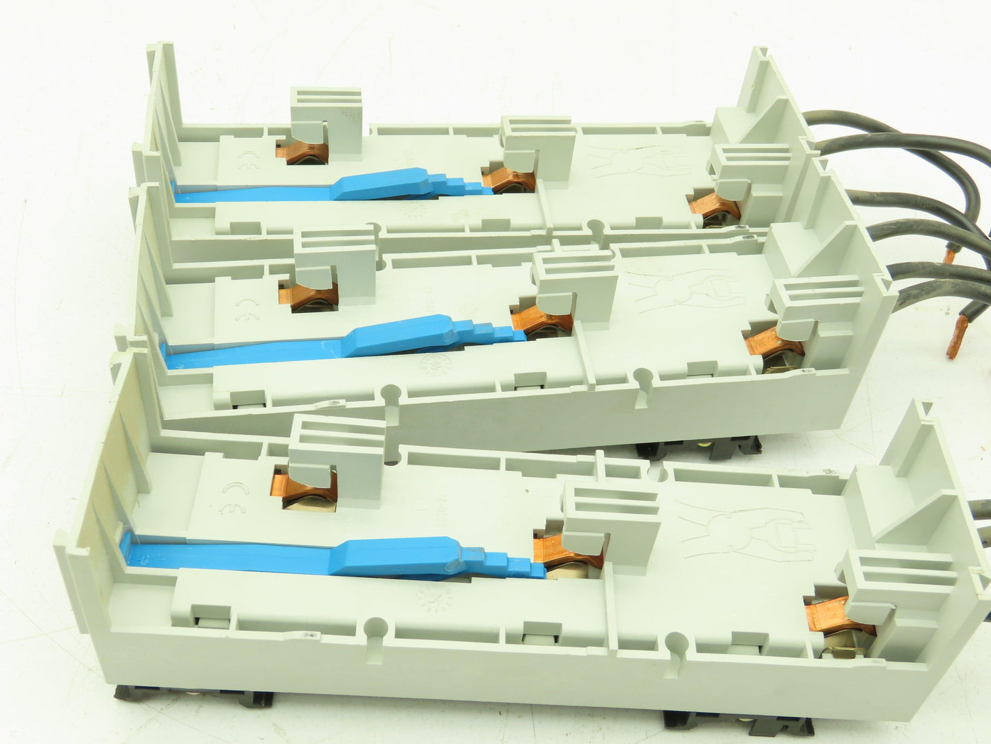 Wohner 6032 Classic 60 System Busbar 15" 3Ph 362A EQUES Adaptor 32A Lot of 5