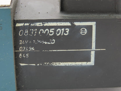 Bosch 0 810 090 101 Hydraulic Solenoid Valve Double Action 24V Coil