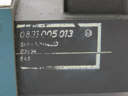 Bosch 0 810 090 101 Hydraulic Solenoid Valve Double Action 24V Coil