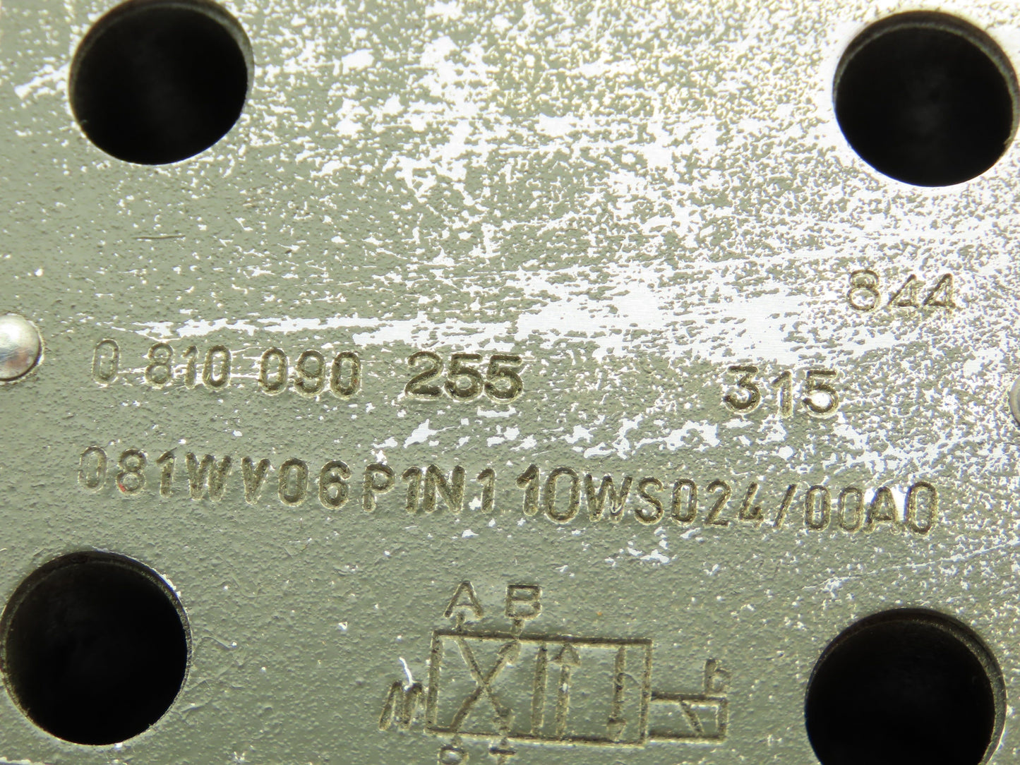 Bosch 0 810 090 255 Hydraulic Solenoid Valve Single Action 315bar 24V Coil