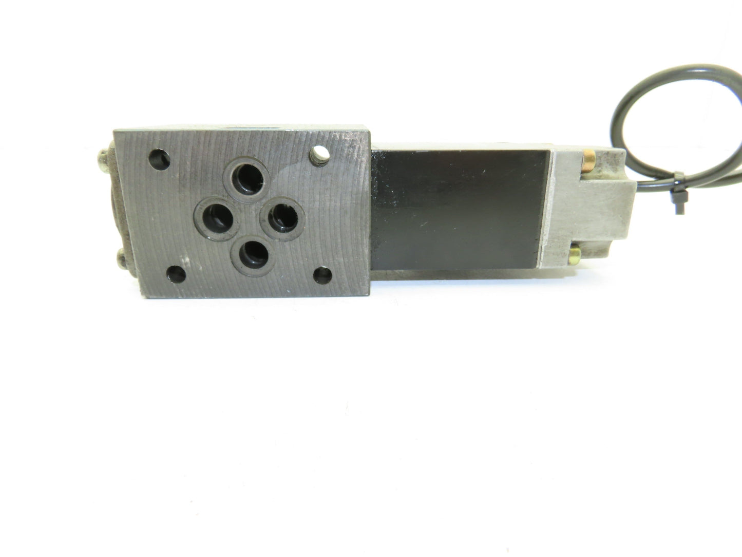 Bosch 0 810 090 255 Hydraulic Solenoid Valve Single Action 315bar 24V Coil