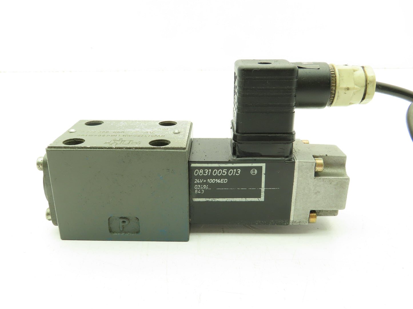 Bosch 0 810 090 255 Hydraulic Solenoid Valve Single Action 315bar 24V Coil