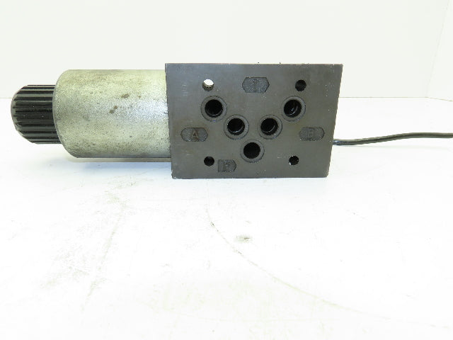 Bosch 0 810 001 535 Hydraulic Solenoid Valve Directional Single Action 24V Coil