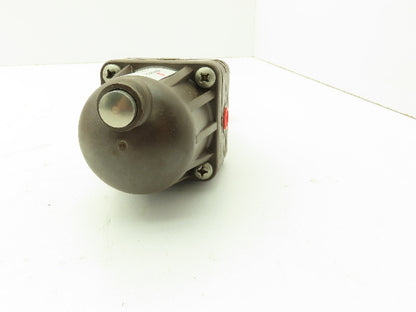 Fairchild 75032 Corrosion Resistant Regulator Model 75 1/4" NPT SS Ports 30 PSI