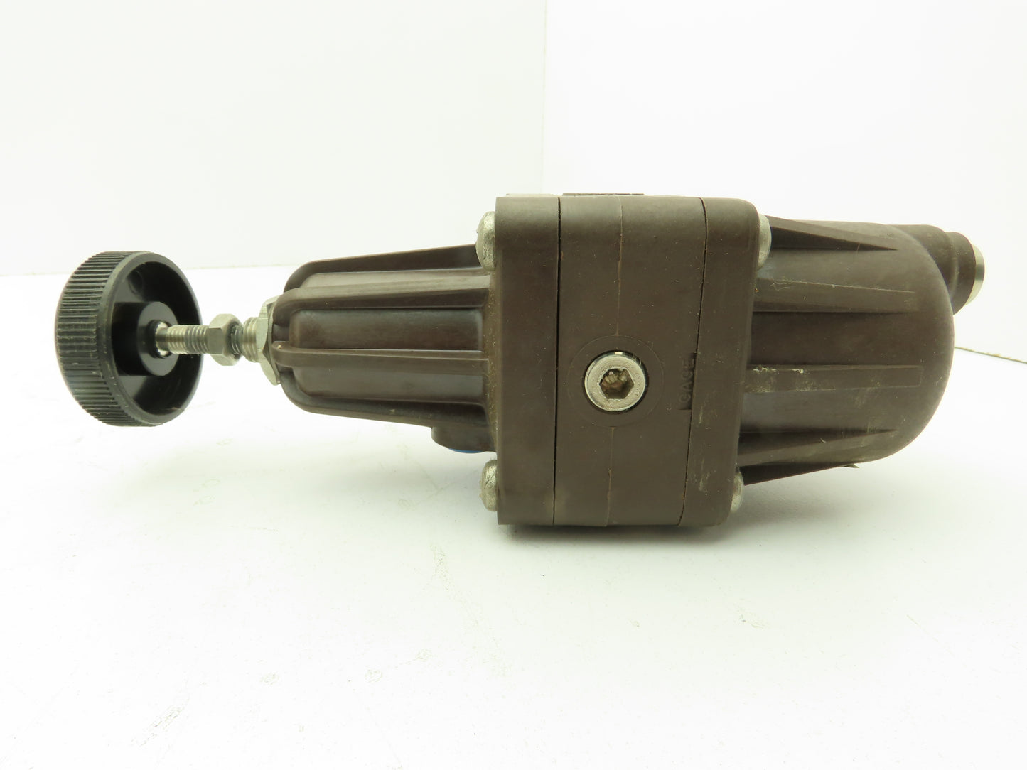 Fairchild 75033 Pneumatic Air Regulator Model 75 Corrosion Resistant 30 PSI Knob
