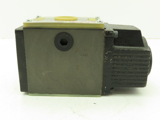 Nachi SS-G03-A5-FR-D2-E10 Hydraulic Directional Control Wet Solenoid Valve 24VDC