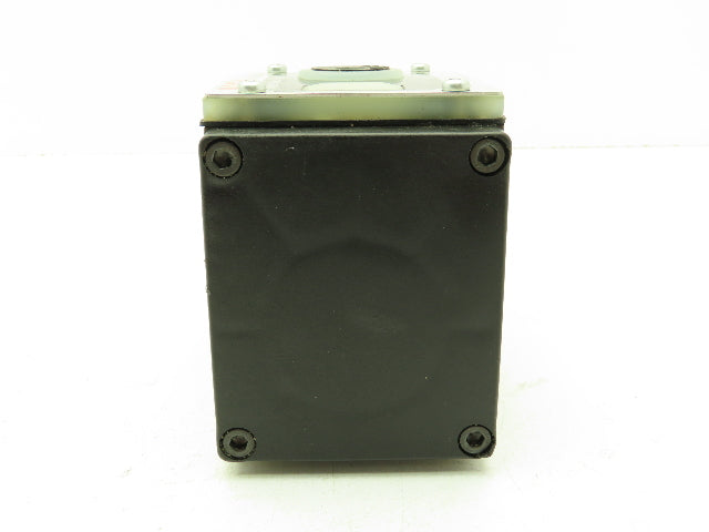 Nachi SS-G03-H63-R-D1-E8916A Hydraulic Directional Control Solenoid Valve 12VDC