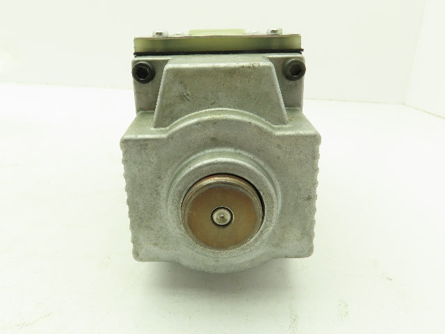 Nachi SS-G03-C4-R-C230-E10 Hydraulic Directional Control Solenoid Valve 220V D05