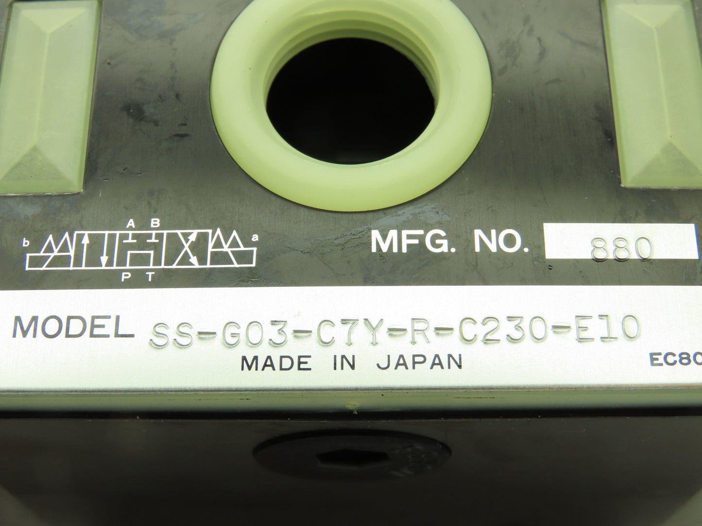 Nachi SS-G03-C7Y-R-C230-E10 Hydraulic Directional Control Solenoid Valve 220V