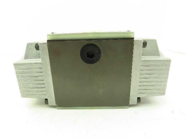 Nachi SS-G03-C7Y-R-C230-E10 Hydraulic Directional Control Solenoid Valve 220V