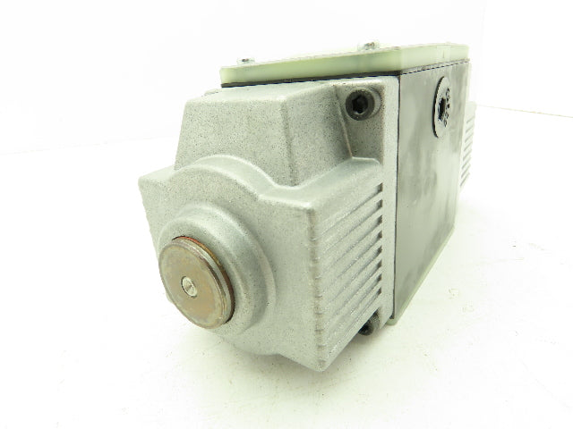 Nachi SS-G03-C7Y-R-C230-E10 Hydraulic Directional Control Solenoid Valve 220V