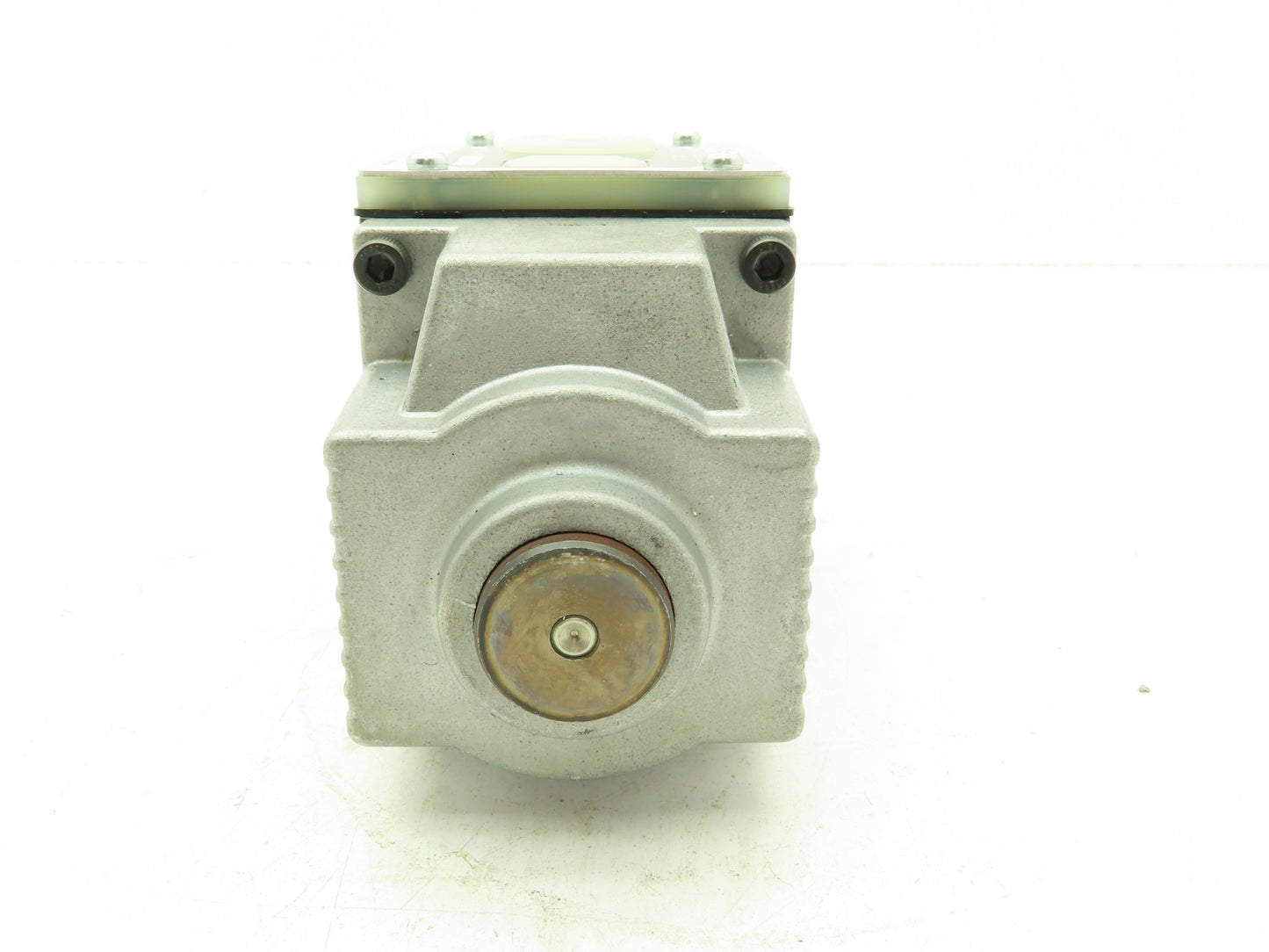 Nachi SS-G03-C6-R-C230-E10 Hydraulic Directional Control Wet Solenoid Valve 220V