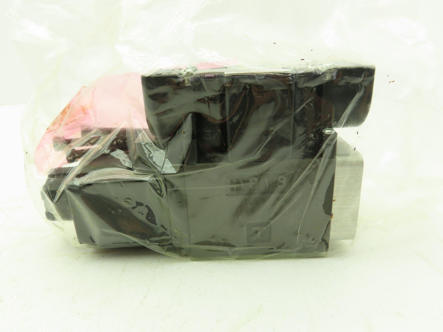 Nachi SS-G01-H3X-R-C230-E20 Hydraulic Directional Control Solenoid Valve 220V