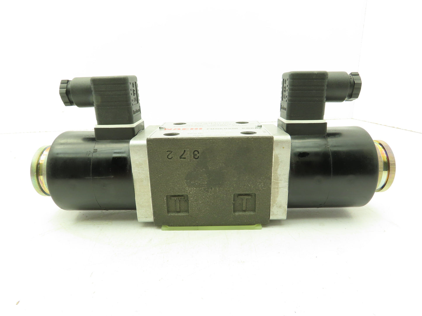 Nachi SA-G03-C9-C230-E11 Hydraulic Directional Control Wet Solenoid Valve 220V