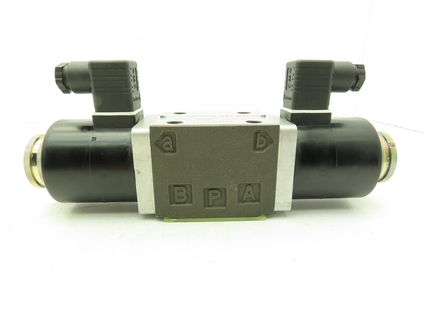 Nachi SA-G03-C9-C230-E11 Hydraulic Directional Control Wet Solenoid Valve 220V