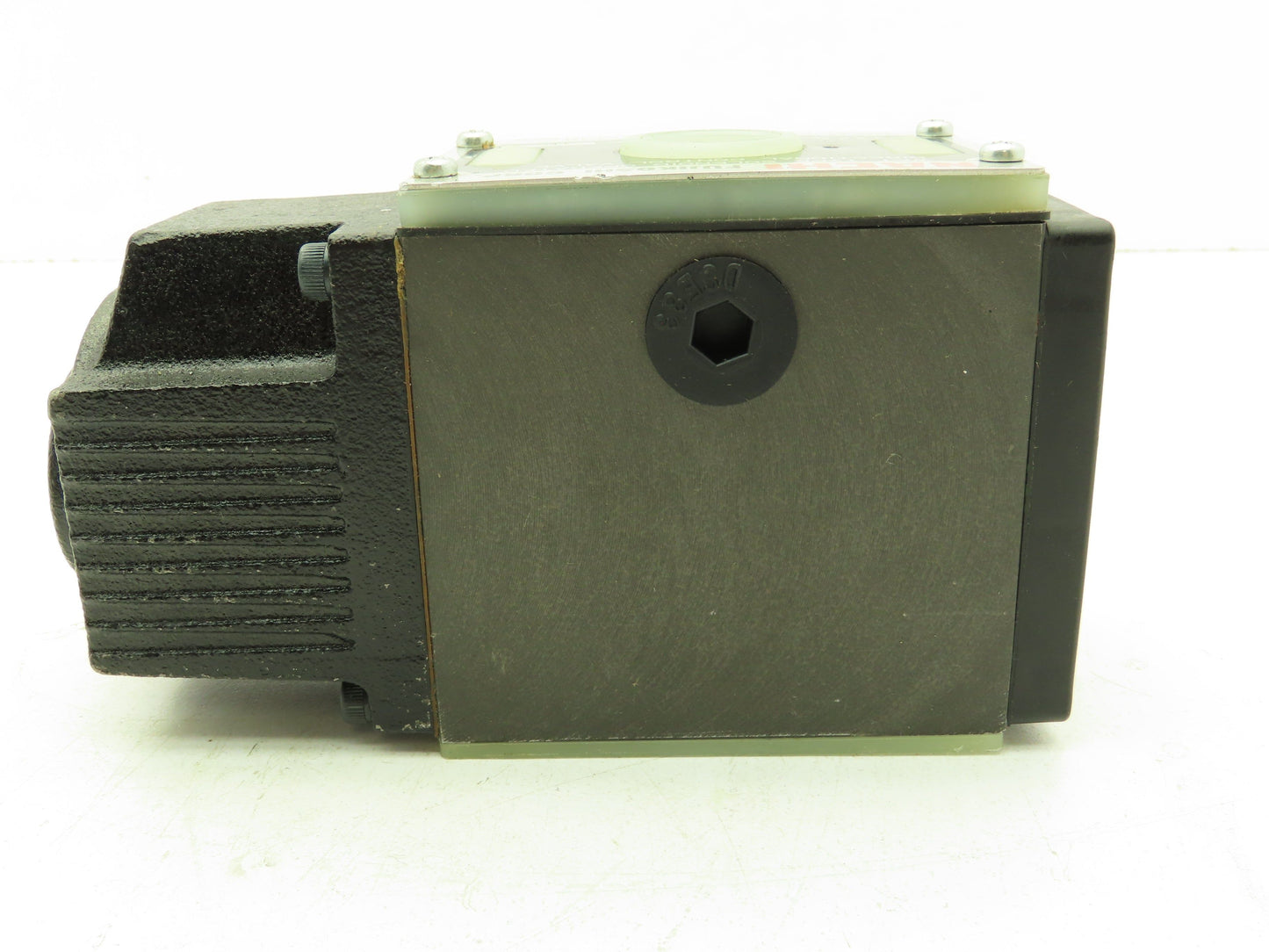 Nachi SS-G03-A5-FR-D2-E10 Hydraulic Directional Control Wet Solenoid Valve 24VDC