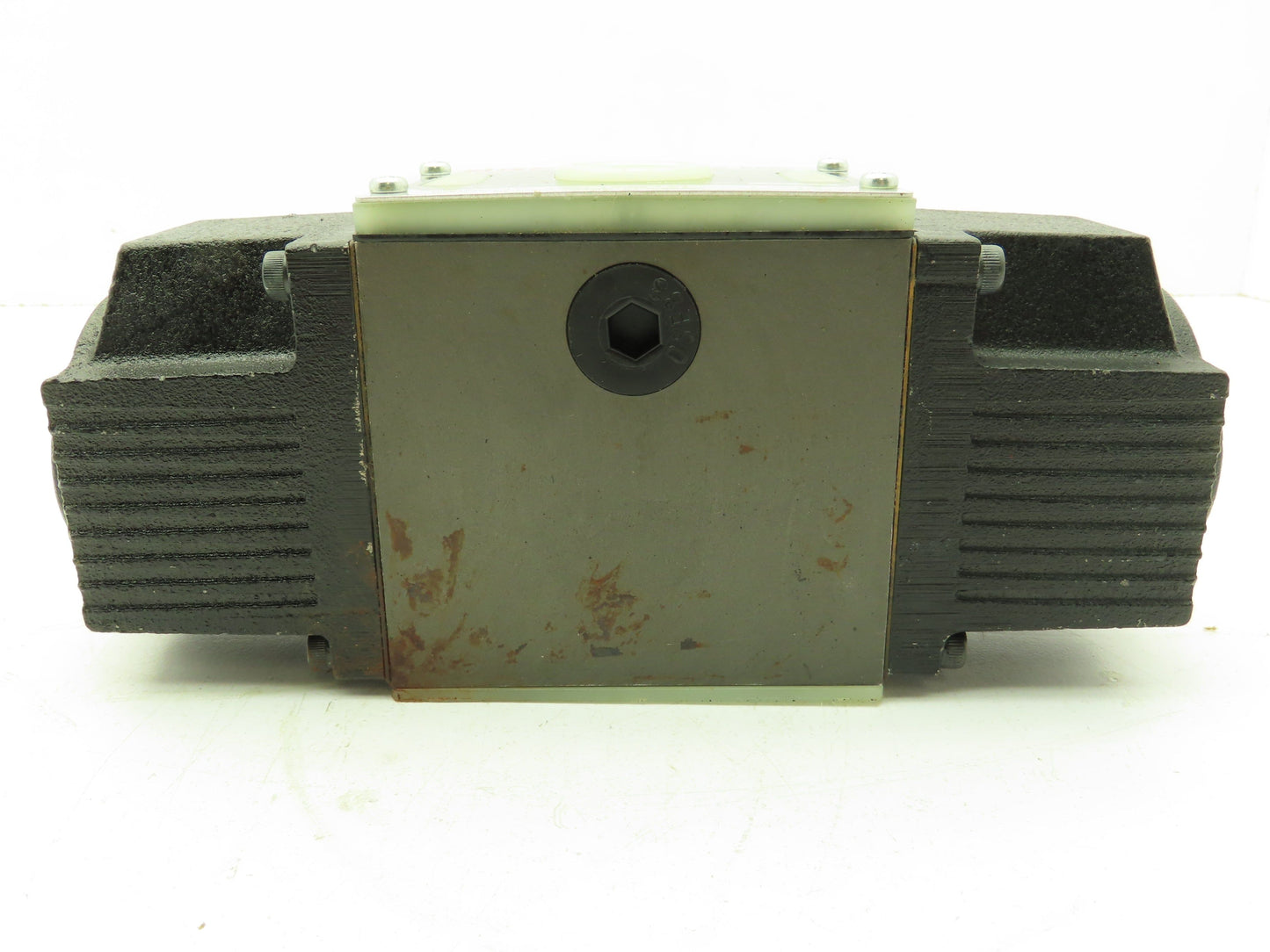 Nachi SS-G03-E3X-FR-E115-E10 Hydraulic Directional Control Solenoid Valve 120V