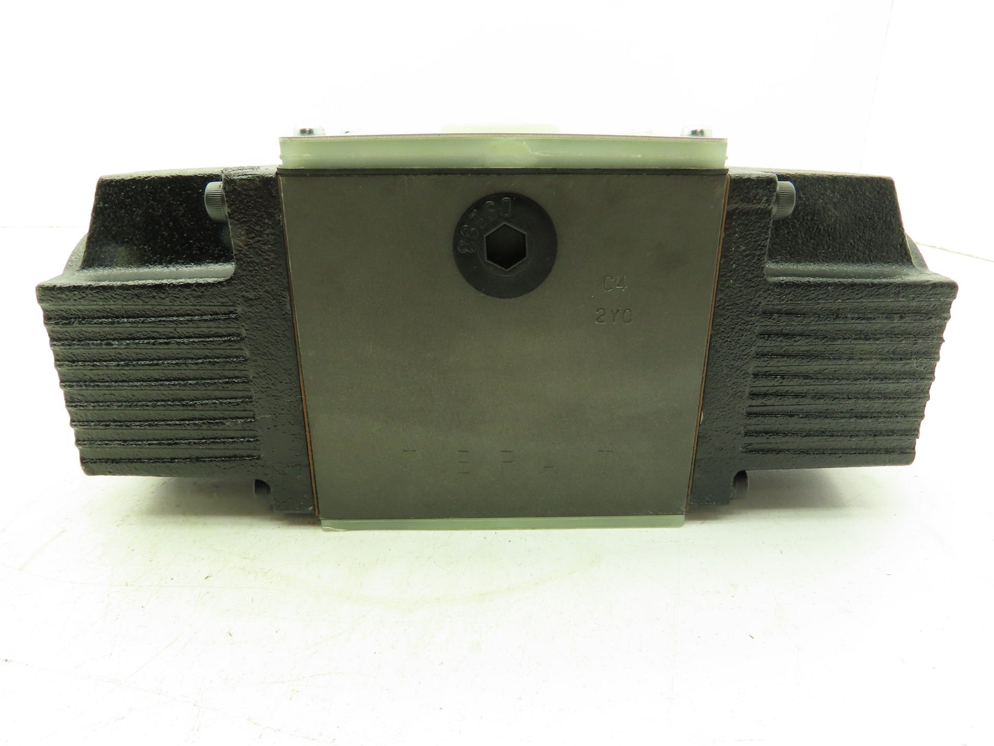 Nachi SS-G03-C4-FR-D2-E10 Hydraulic Directional Control Wet Solenoid Valve 24VDC