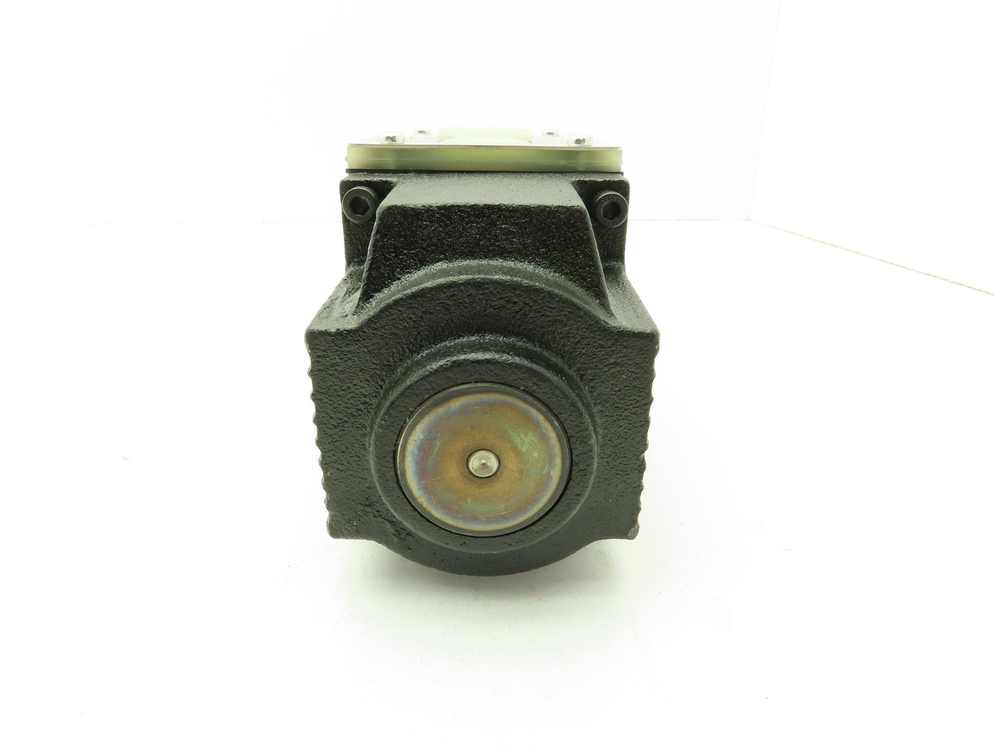 Nachi SS-G03-C6-R-D1-E10 Hydraulic Directional Control Wet Solenoid Valve 12VDC