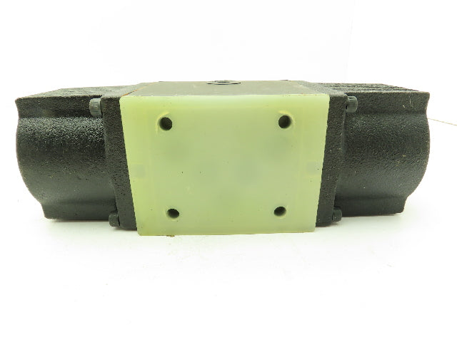 Nachi SS-G03-C6-R-D1-E10 Hydraulic Directional Control Wet Solenoid Valve 12VDC