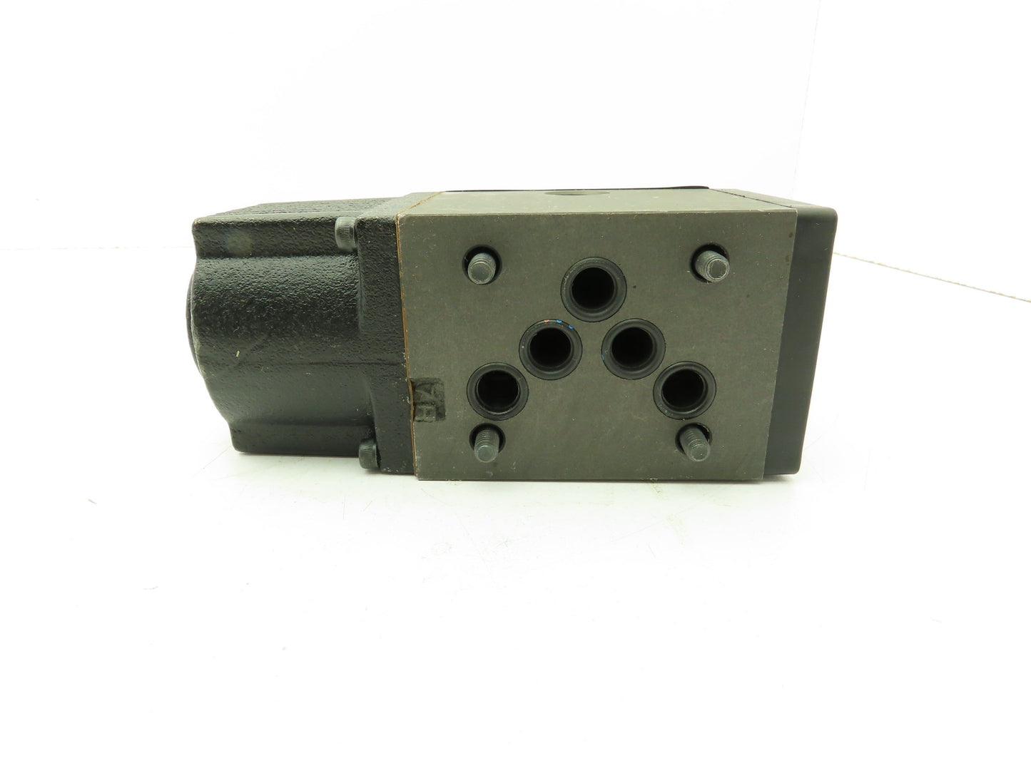 Nachi SS-G03-H3X-FR-E230-E10 Hydraulic Directional Control Solenoid Valve 230V