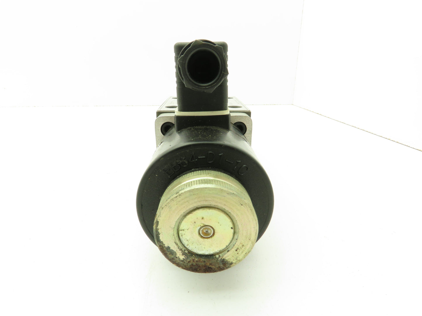 Nachi SA-G03-E3X-D1-E11 Hydraulic Directional Control Wet Solenoid Valve 12VDC