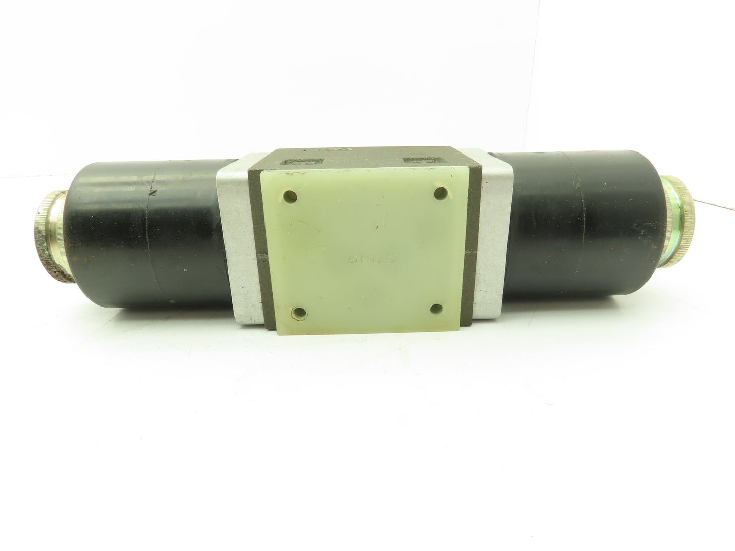 Nachi SA-G03-E3X-D1-E11 Hydraulic Directional Control Wet Solenoid Valve 12VDC