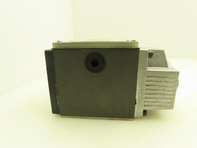 Nachi SS-G03-A5-R-C230-E10 Hydraulic Directional Control Solenoid Valve 220V D05