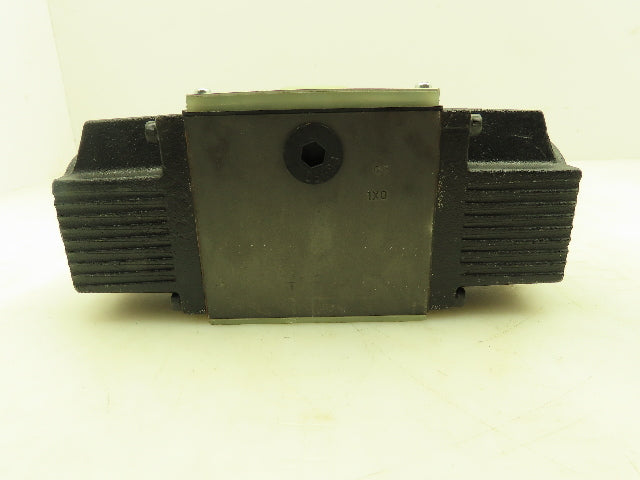 Nachi SS-G03-C1-R-D1-E10 Hydraulic Directional Control Solenoid Valve 12VDC D05