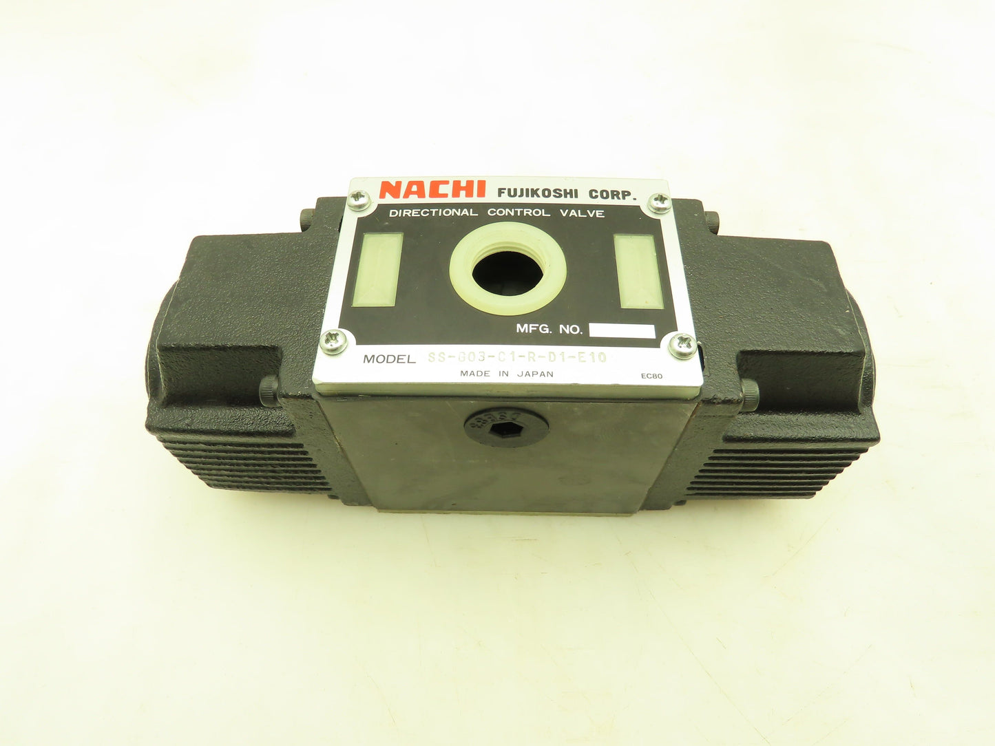 Nachi SS-G03-C1-R-D1-E10 Hydraulic Directional Control Solenoid Valve 12VDC D05