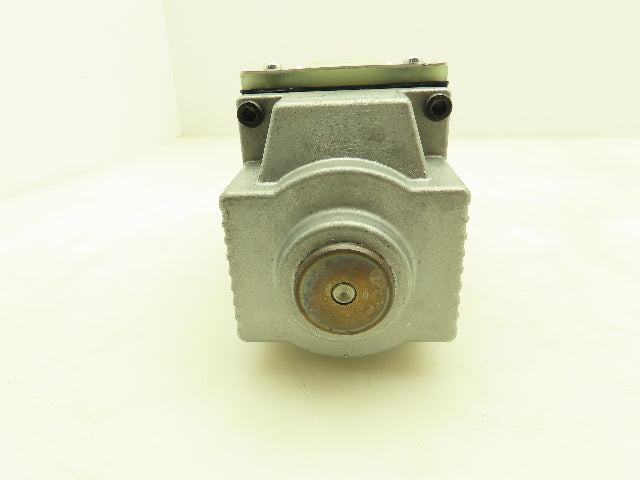Nachi SS-G03-C6-R-C230-E10 Hydraulic Directional Control Solenoid Valve 220V D05