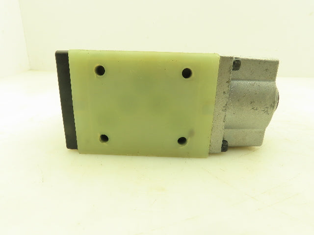 Nachi SS-G03-A06-R-C115-E8916A Hydraulic Directional Control Solenoid Valve 120V