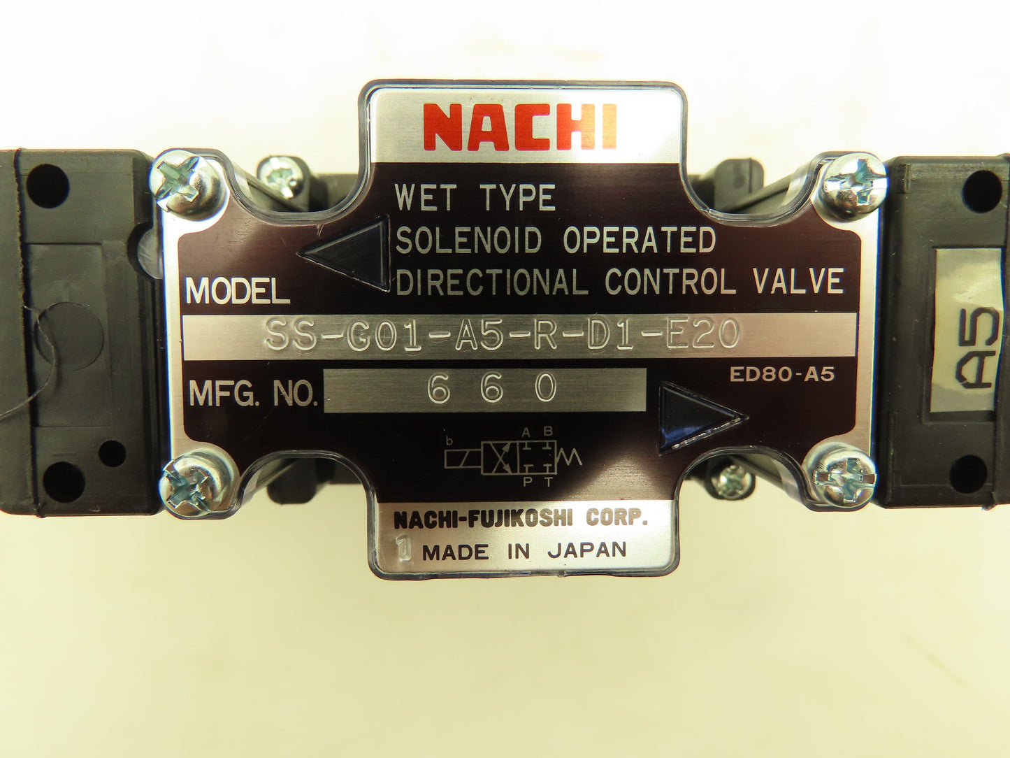 Nachi SS-G01-A5-R-D1-E20 Hydraulic Directional Control Solenoid Valve 12VDC D03