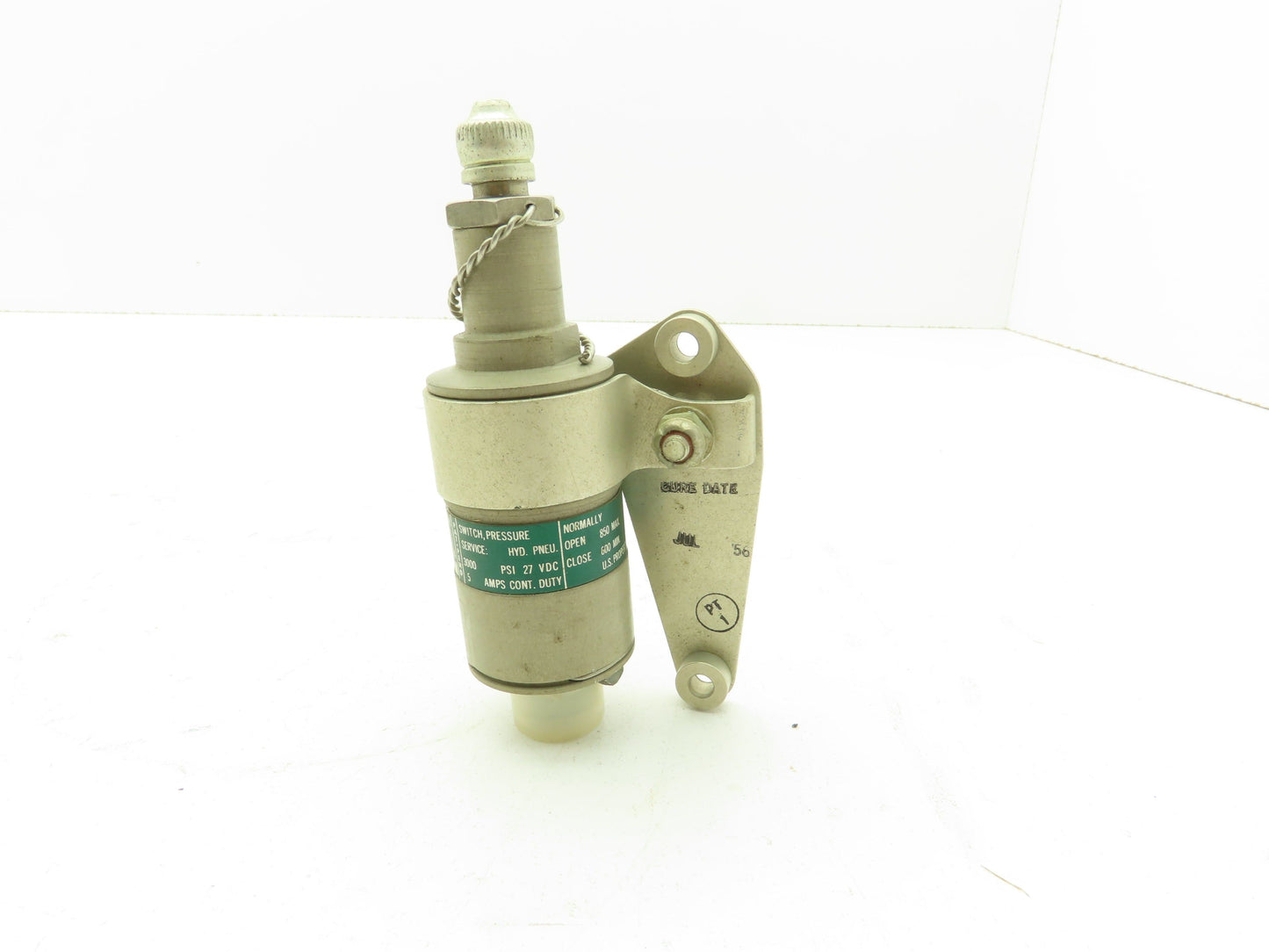 Frebank 2050-2A Normally Closed Pressure Switch Hydraulic 3000 PSI