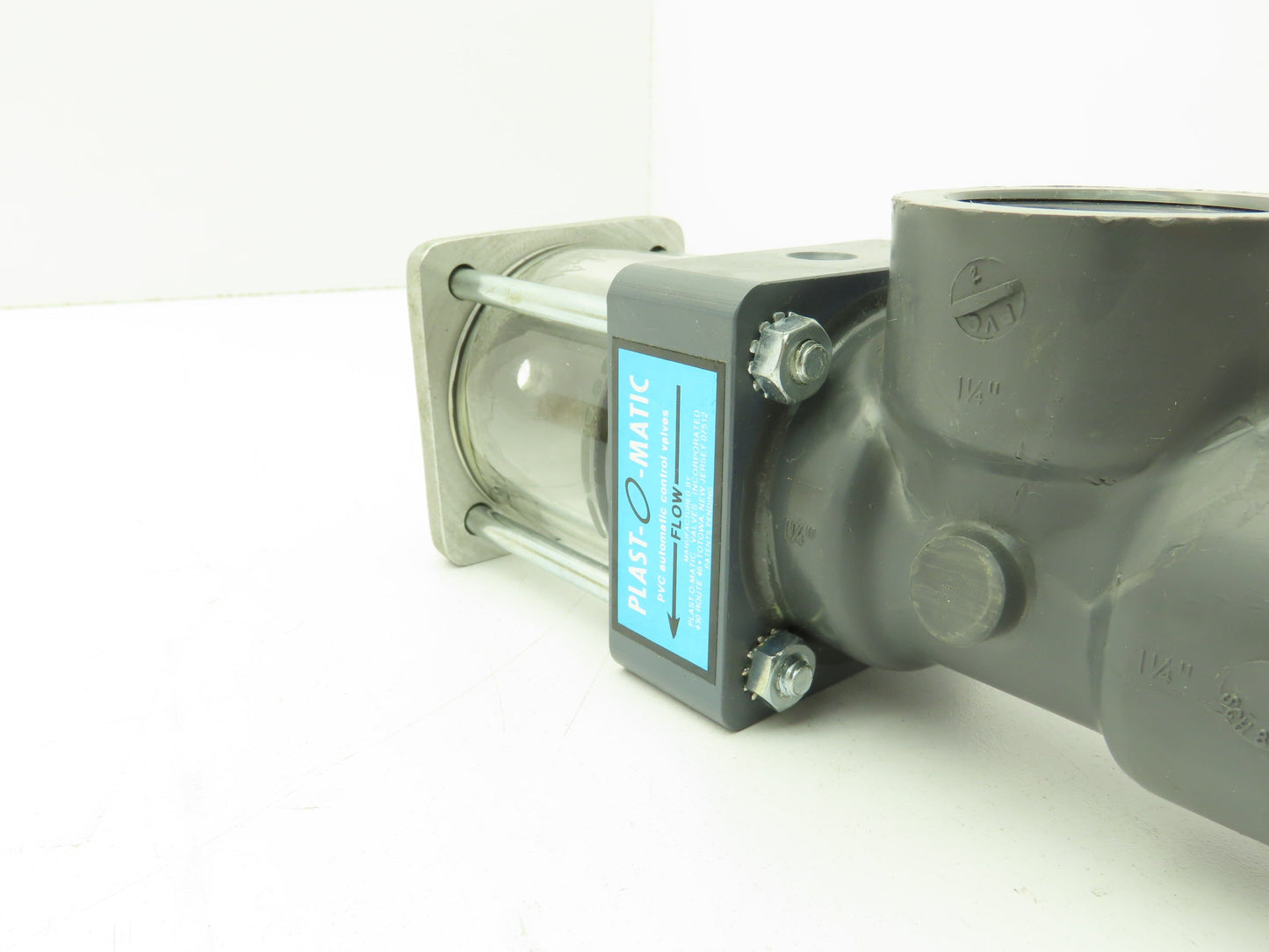 Plast-o-matic DA125V-PVC 1 1/4" Shutoff Valve Pneumatic Controlled Automatic