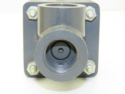 Plast-o-matic D075B 3/4" Shutoff Valve Double Action Pneumatic Controlled