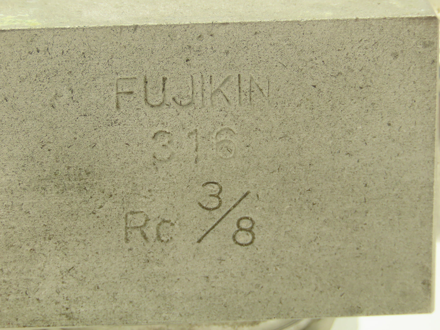 Fujikin FUFT-115C-70 Stainless Inline Filter 70 Micron Rc 3/8 Fine Series Pure