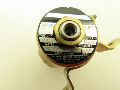 Honeywell Skinner V5C60950 Solenoid Valve 3-Way 1/4" NPT 150 PSI NC 24 VDC