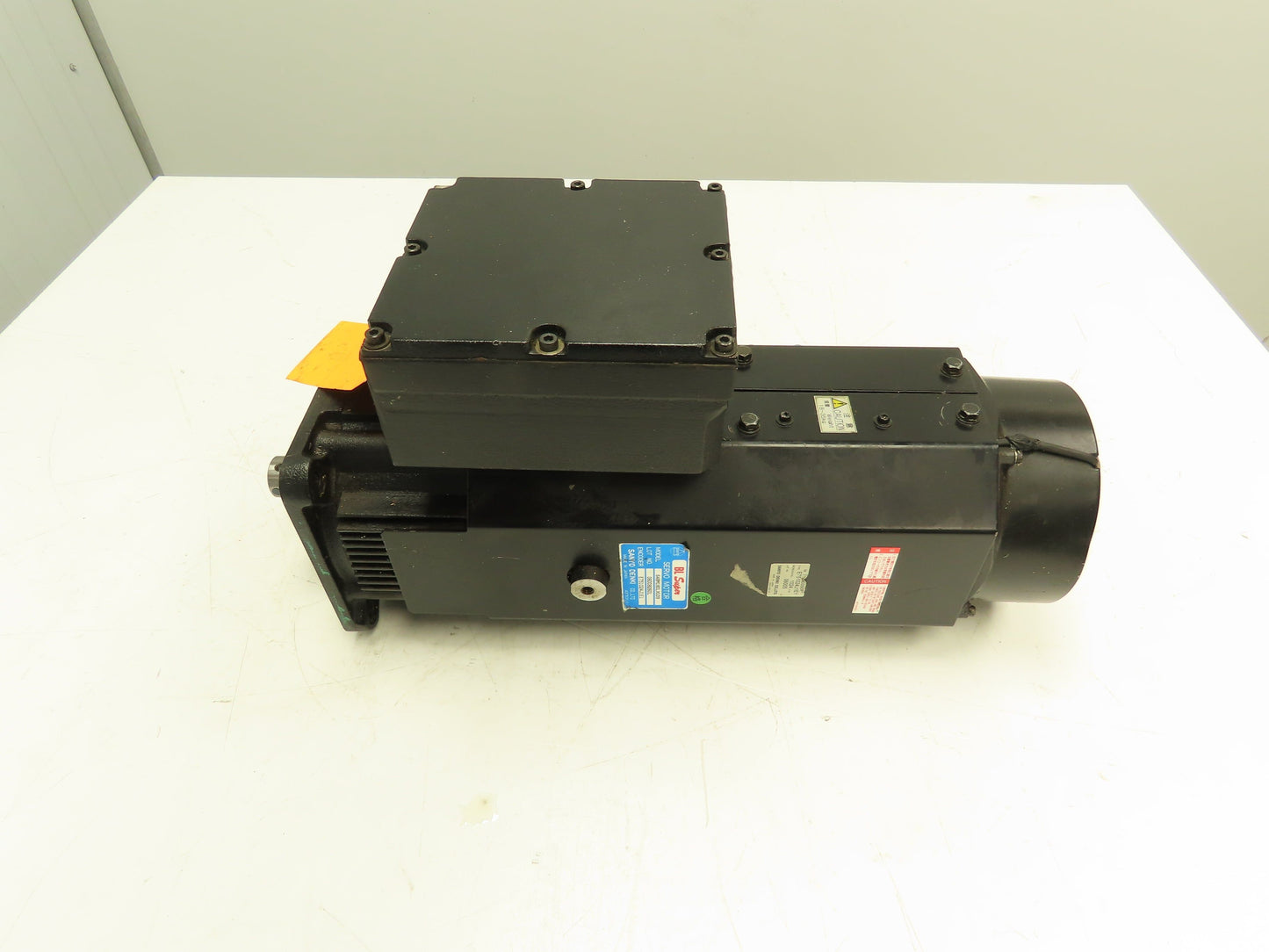 Sanyo Denki 64BM180LXUD9 BL Super AC Servo Motor w/ Encoder E751024J1E1