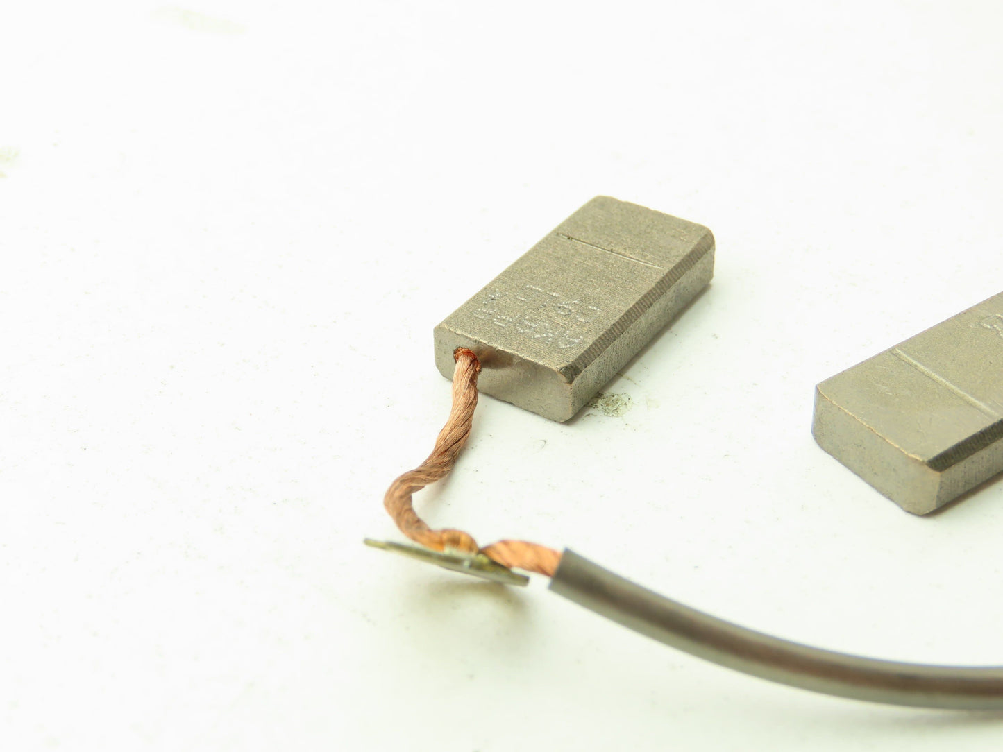 Molex 1302263196 Woodhead AKAPP Carbon Brush Kit Copper Graphite C91P Lot of 10