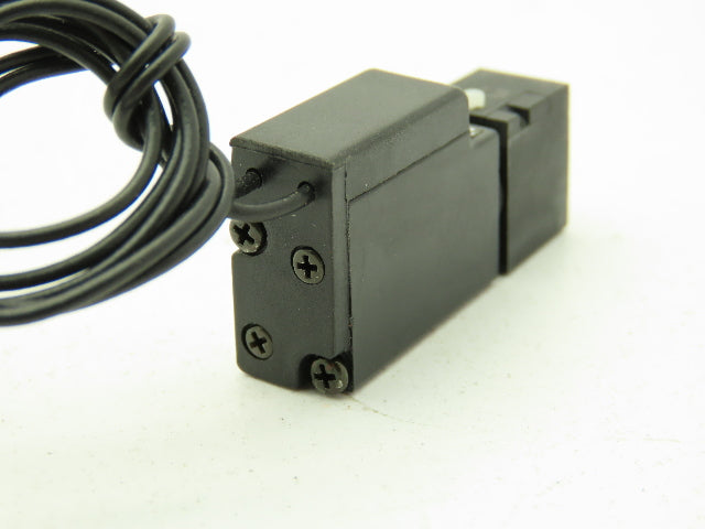 Honeywell Skinner K3F01 Solenoid Poppet Valve 3-Way (NC) 12VDC 100 PSI