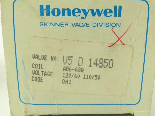 Honeywell Skinner V5D14850 Solenoid Valve 3-Way (NC) 120V 75 PSI 1/8" NPT