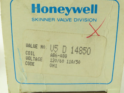 Honeywell Skinner V5D14850 Solenoid Valve 3-Way (NC) 120V 75 PSI 1/8" NPT
