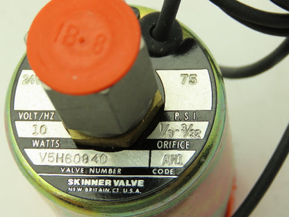 Honeywell Skinner V5H60940 Solenoid Valve 3-Way 24VDC 75 PSI NO 1/4" NPT