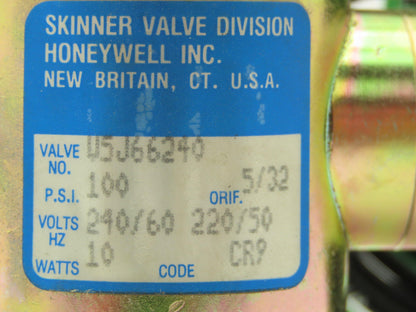 Honeywell Skinner V5J66240 Solenoid Valve 2-Way (NC) 220/240VAC 100 PSI 1/4" NPT