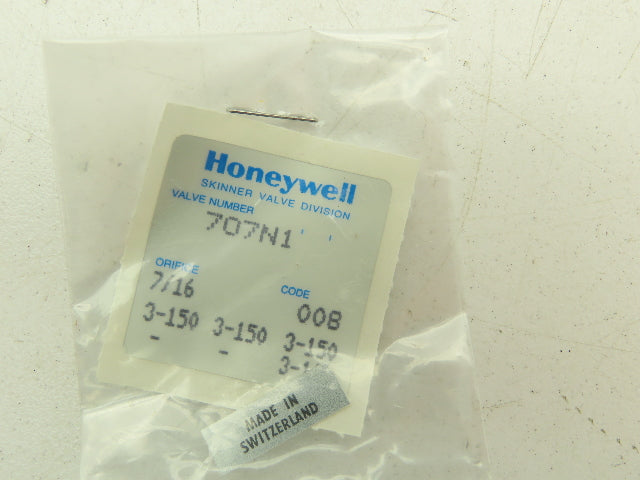 Honeywell Skinner 707N1 Brass Solenoid Valve 2-Way (NC) 3/8" NPT -No Coil
