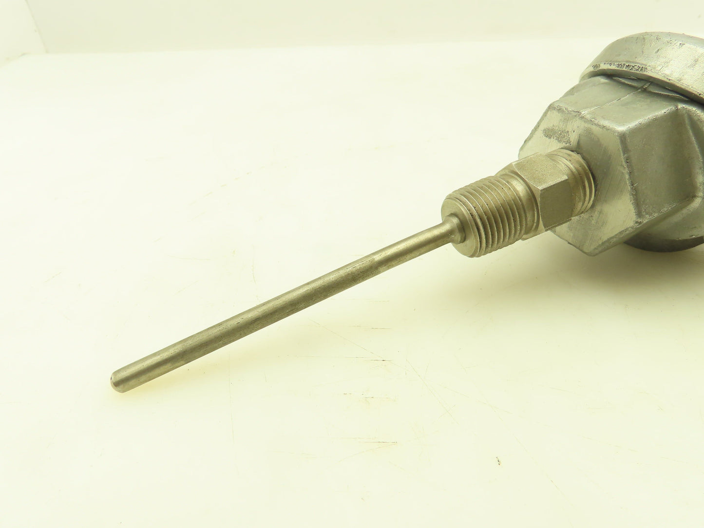 Lesman Instrument 620-MT-2070 Thermocouple 3/4" NPT 90 Housing Stainless Probe