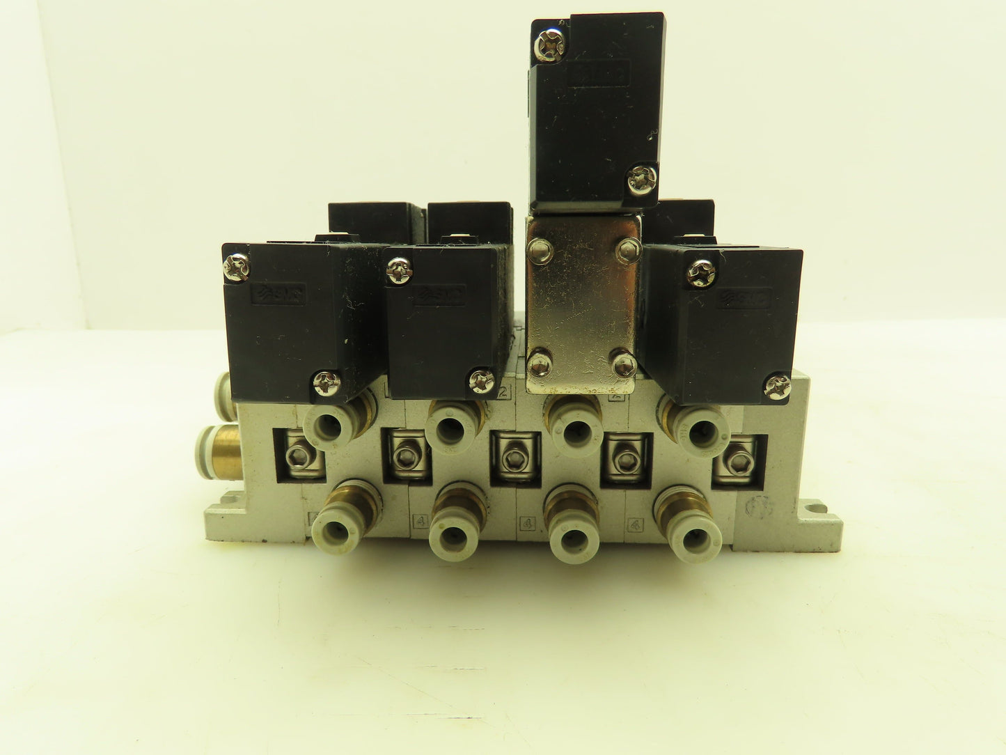 SMC VV5FS2 Plug-In 4-Station Manifold Control Unit VFS2000 Solenoid Valve Bank